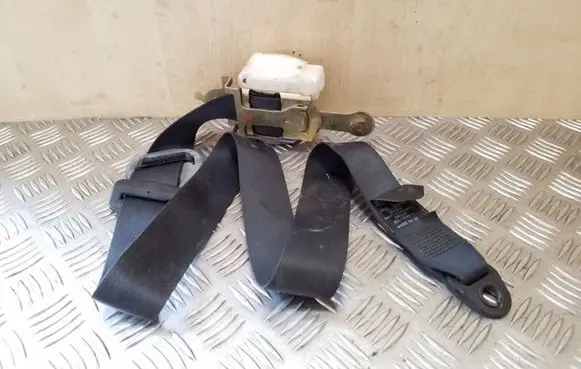 Opel Frontera A Front seatbelt 91140167