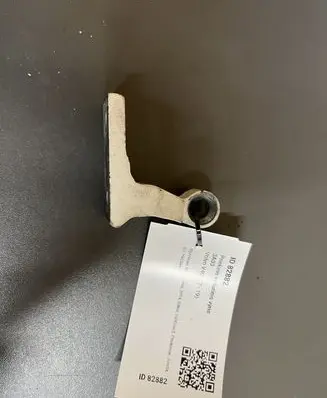 Volvo V40 Front door upper hinge 31352690 046572