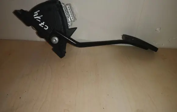 Volvo XC90 Accelerator throttle pedal 30683521 C714