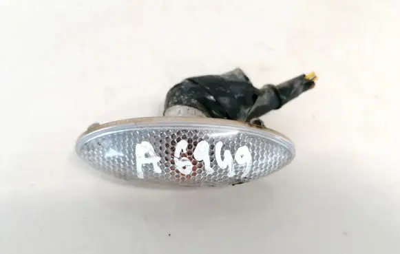 Toyota Yaris Front fender indicator light 817300d032 81730-0d032