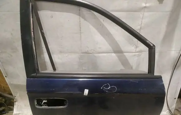Chrysler Voyager Front door MELYNOS
