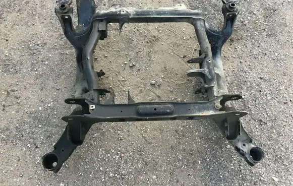 Mercedes-Benz R W251 Front subframe 33711250