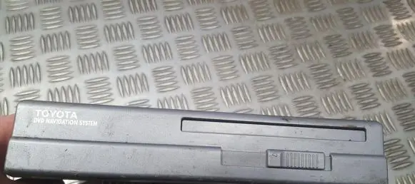Toyota Corolla E120 E130 Navigation unit CD/DVD player 0866200870 08662-00870