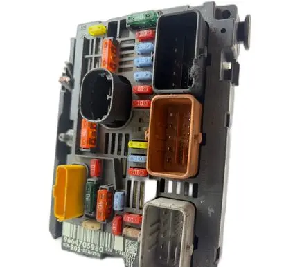 Citroen C5 Fuse box set 9664705980 R02