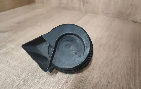 Audi A4 S4 B7 8E 8H Horn signal