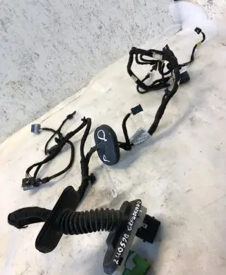Opel Grandland X Front door wiring loom 9827563680