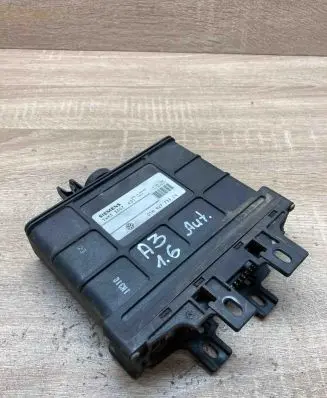 Audi A3 S3 8L Gearbox control unit/module 01M927733CG 5WK33307 K01