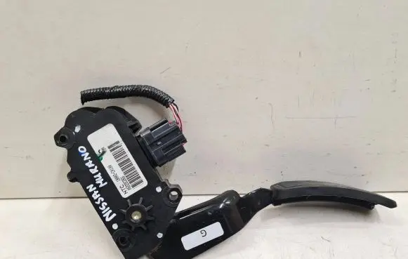 Nissan Murano Z50 Accelerator throttle pedal 18002CA100 06229C26G 027NE0020