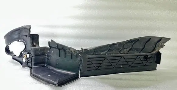 BMW 5 E60 E61 Intercooler air guide/duct channel 7897174
