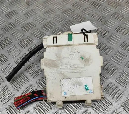 Porsche 911 996 Current control relay 99661030100