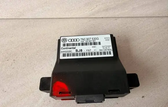 Volkswagen PASSAT B7 Gateway control module 7N0907530G