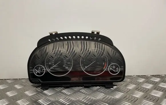 BMW 5 F10 F11 Speedometer (instrument cluster) 9227616