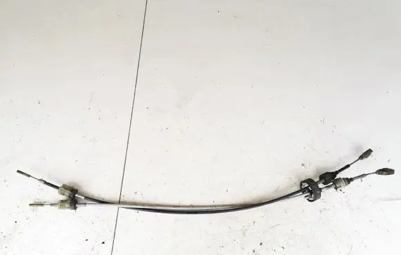 Opel Astra H Gear shift cable linkage 13110708