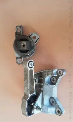 Jaguar E-Pace Engine mount bracket GJ326P096AF