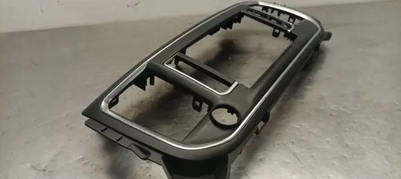 Toyota Proace Radio/GPS head unit trim 227280011