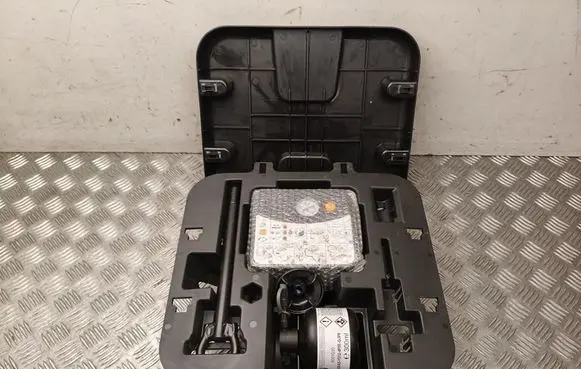 Renault Clio V Tool box 997501153R