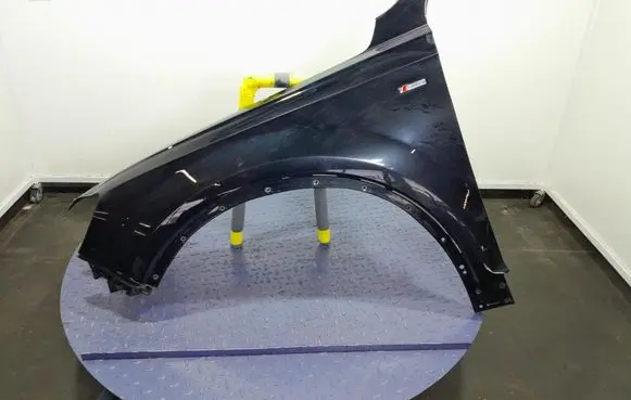 Audi Q7 4M Fender 