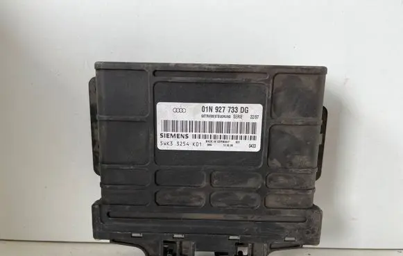 Volkswagen PASSAT B5 Gearbox control unit/module 01N927733DG