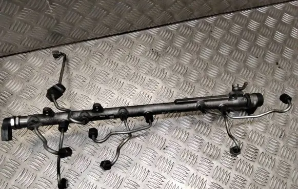 BMW 5 E60 E61 Fuel main line pipe 7795514