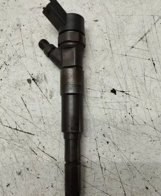 BMW 5 E39 Fuel injector 7785984 751400