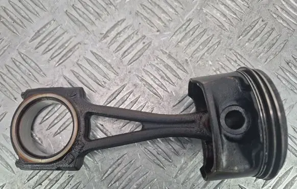 Opel Corsa D Piston with connecting rod 73L32A2