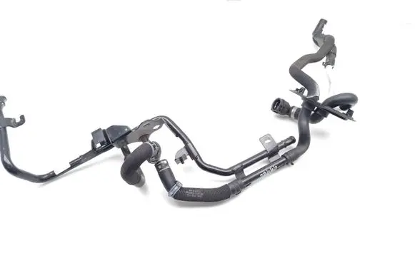 Engine coolant pipe/hose