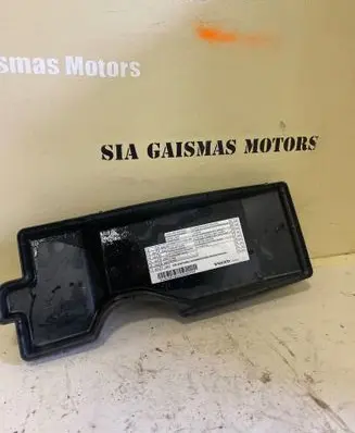 Volvo S80 Fuse box cover 9168994