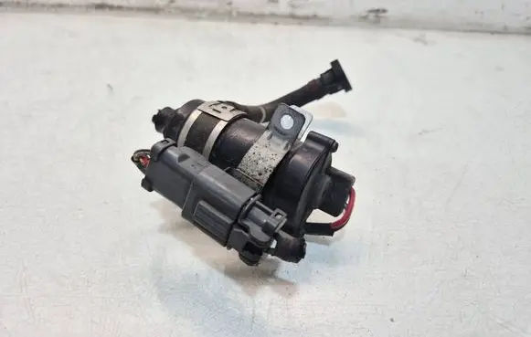 Honda CR-V Headlight washer pump 22613