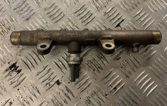 Renault Modus Fuel main line pipe 8200397346