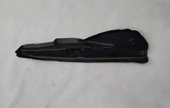 Volkswagen Eos Fender end trim 1Q0821111A
