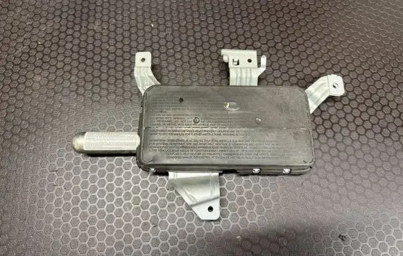Mercedes-Benz C W203 Front door airbag A2038602605 30320418C 1006196130452