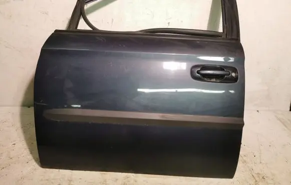 Chrysler Voyager Front door