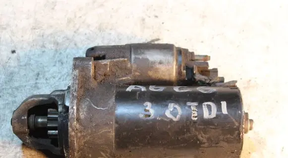 Audi A6 S6 C6 4F Starter motor 1005831496