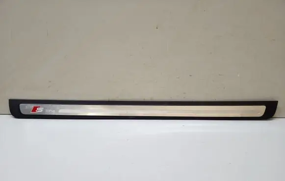 Audi A5 8T 8F Front sill trim cover 8T0853374