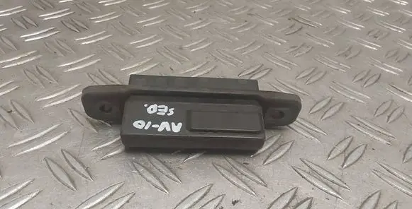 Toyota Avensis T270 Tailgate opening switch 