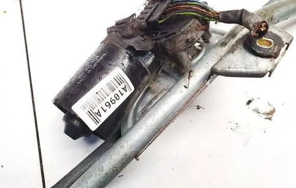 Audi A4 S4 B5 8D Wiper motor 058970205