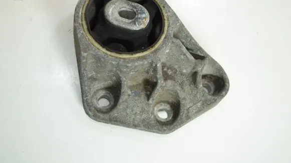 Audi A6 S6 C6 4F Rear differential mounting bracket 8E0599125