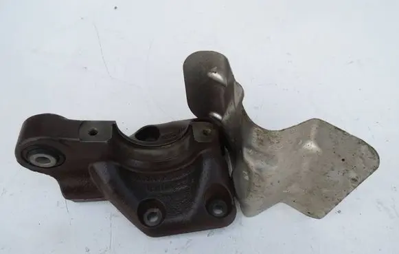 Volvo V70 Driveshaft support bearing bracket 6G9N3K305AB