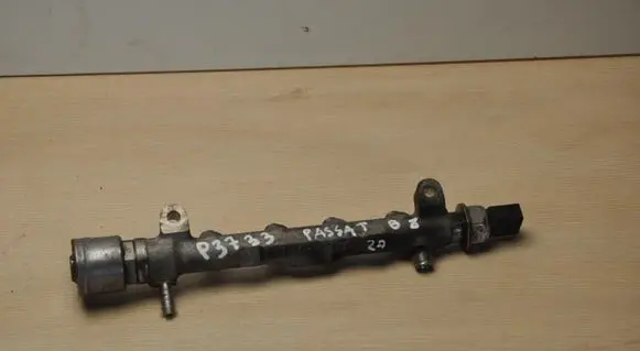 Volkswagen PASSAT B8 Fuel main line pipe 04L089G