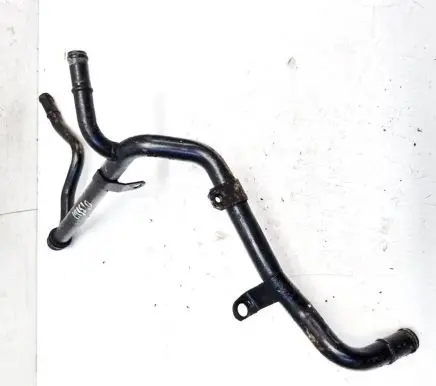 Volkswagen PASSAT B6 Engine coolant pipe/hose