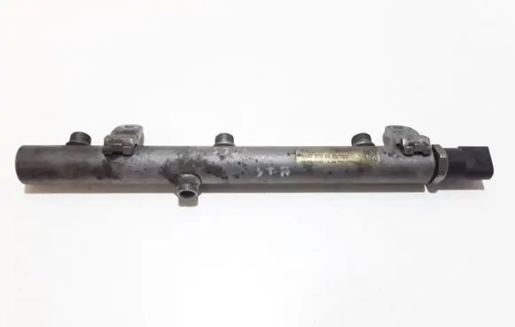 Mercedes-Benz CLS C219 Fuel main line pipe A6420700695 A0041536728