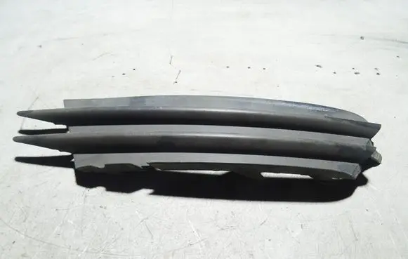 Volkswagen Scirocco Front fog light trim/grill 1K8853666B