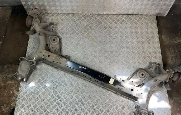 Volkswagen Golf VIII Rear axle beam 5Q0501115