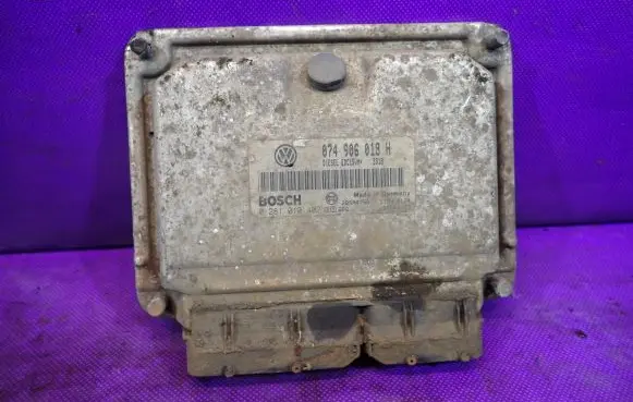 Volkswagen PASSAT B5.5 Engine control unit/module ECU 074906018H