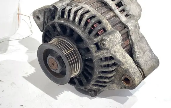 Suzuki Swift I Generator/alternator 
