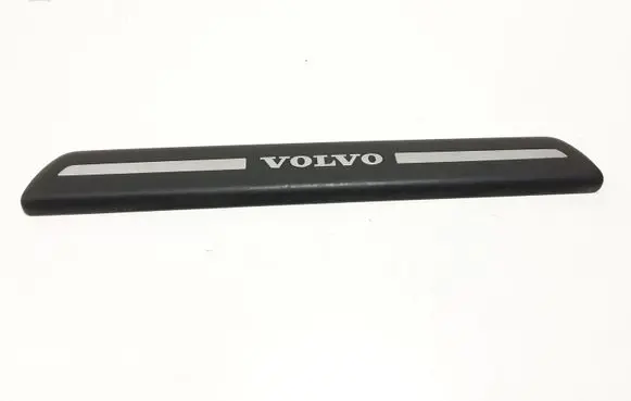 Volvo V50 Front sill trim cover 08622671