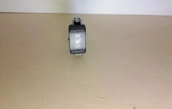 Honda Accord Seat heating switch M22832 M22831 M228311