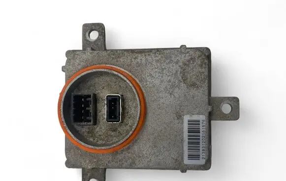 Volkswagen PASSAT B7 Xenon control unit/module 8K0941597B