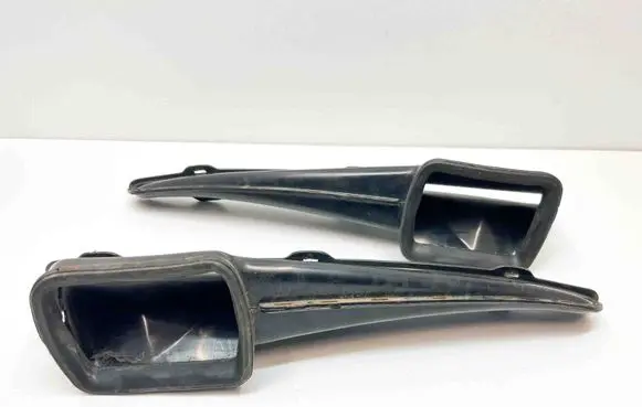 Mercedes-Benz SLC C107 Dashboard air vent grill cover trim A1078300119 A1078300219