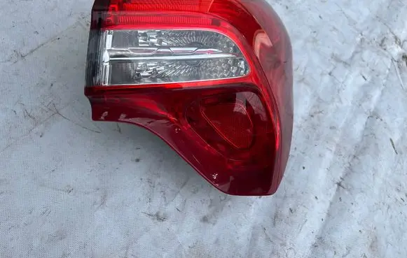DS Automobiles 5 Rear/tail lights 9803167780